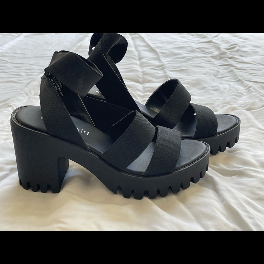 Madden Girl Sohoo platform sandal